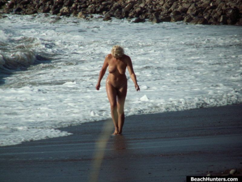 Любительские фото голых людей на нудистком пляже